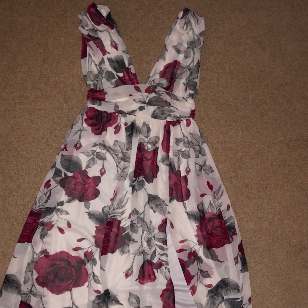 Beautiful Lulu’s dress.